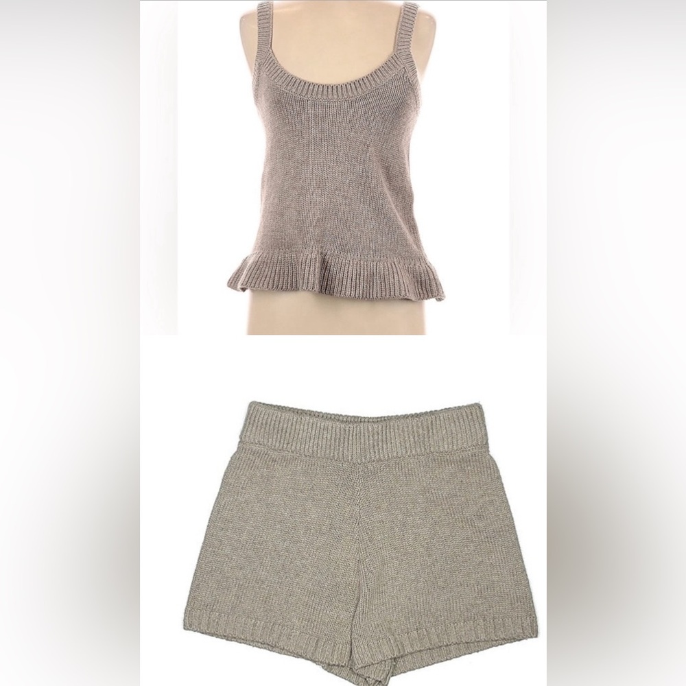2 Piece Neutral Cream Beige Oatmeal Colored Swearer Tank & Shorts Set- Size M